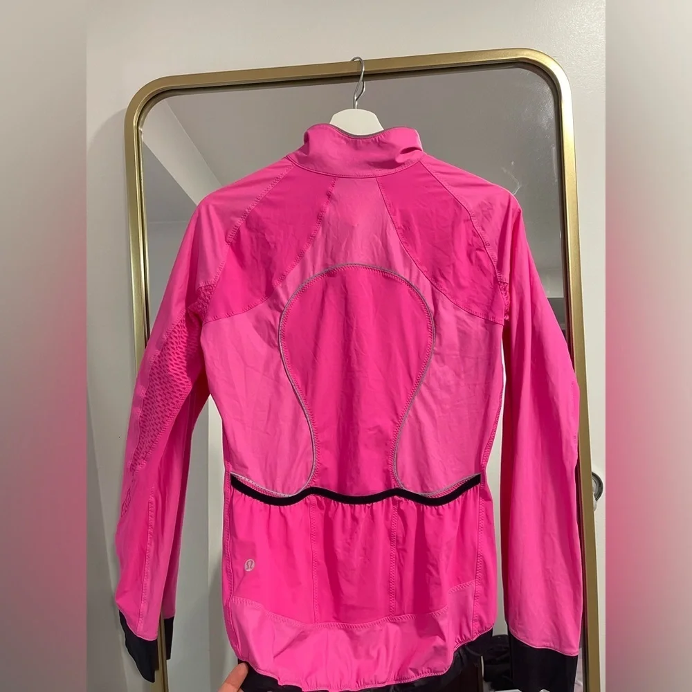 Lululemon Paceline Jacket
Pinkelicious size 6 cycling workout hoodless zip up - Picture 6 of 14